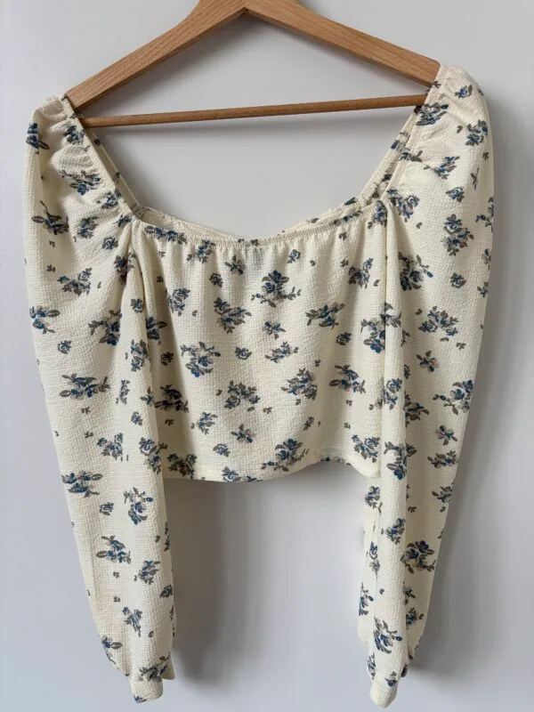 Piękna bluzka Urban Outfitters S - obrazek 3