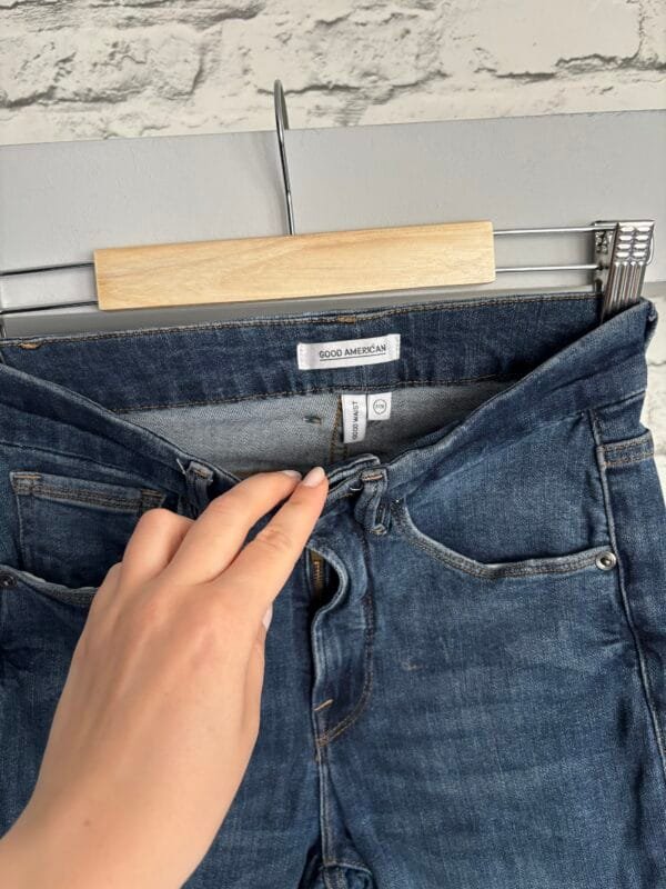 Skinny jeans Good American by Khloe Kardashian S - obrazek 2