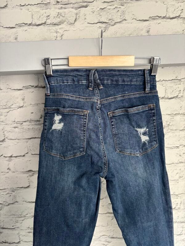 Skinny jeans Good American by Khloe Kardashian S - obrazek 3