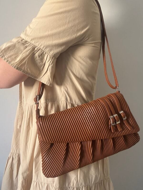 Brązowa torebka na ramię vintage boho retro plisowana