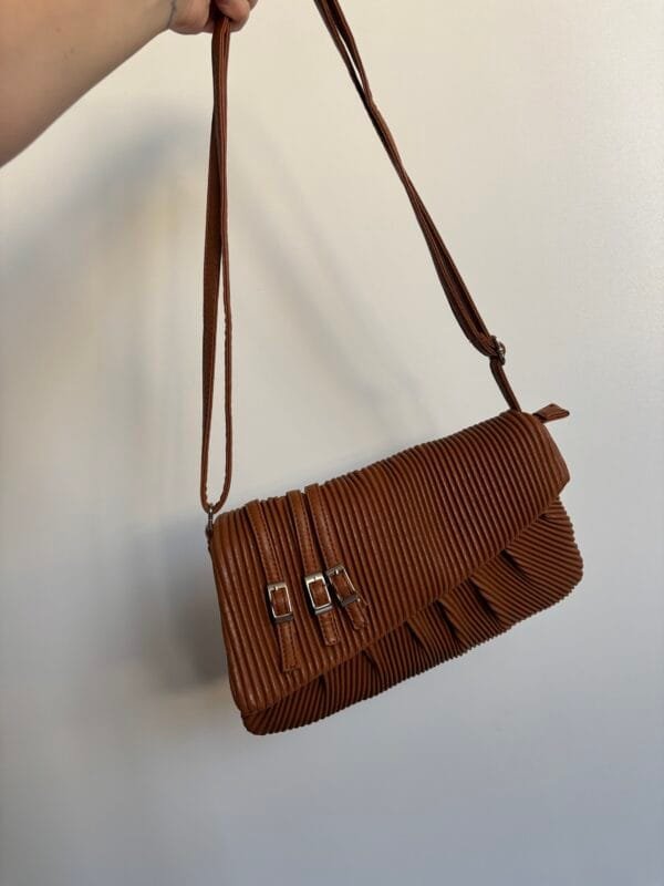 Brązowa torebka na ramię vintage boho retro plisowana - obrazek 3
